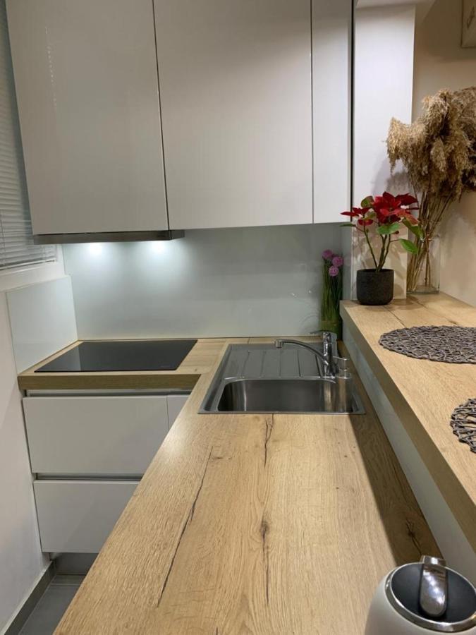 Mm Split Apartment - 5 Min By Car To The Beach & City Center - Free Public Parking Eksteriør bilde