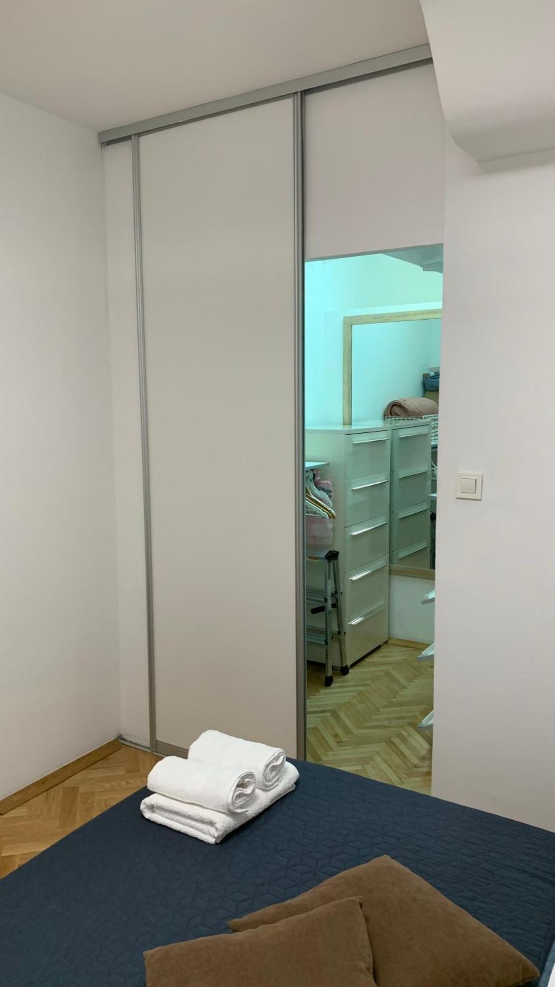 Mm Split Apartment - 5 Min By Car To The Beach & City Center - Free Public Parking Eksteriør bilde