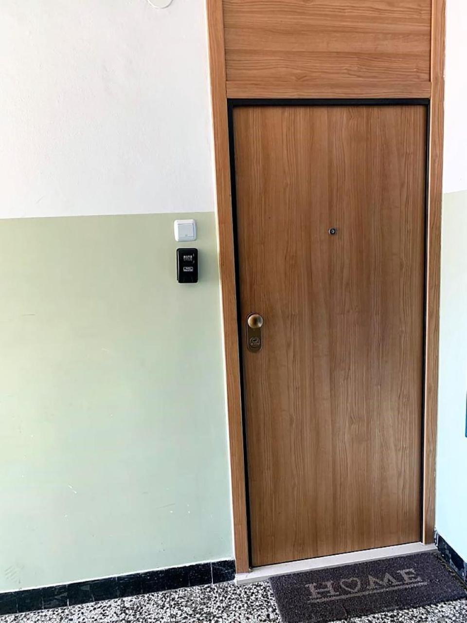 Mm Split Apartment - 5 Min By Car To The Beach & City Center - Free Public Parking Eksteriør bilde